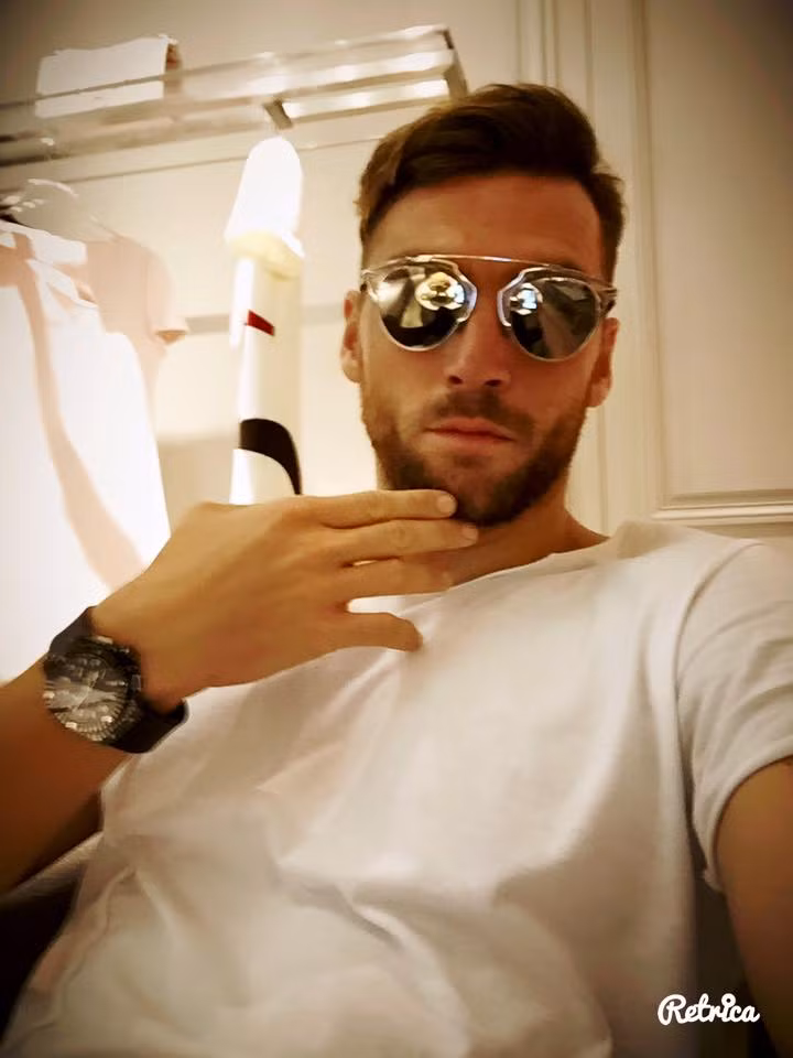 Với lợi thế chiều cao lên tới 1m88, ngoại binh của B.Bình Dương mạnh trong khả năng không chiến.