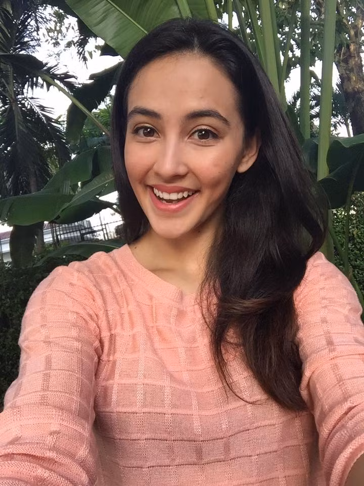 Vẻ dễ thương của cô gái vàng Malaysia tại SEA Games 29. Ảnh trong bài: Facebook nhân vật.