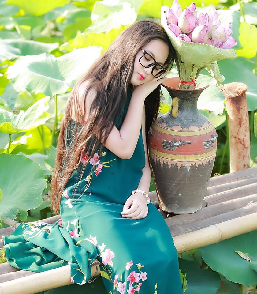 Tháng 8/2017, Đào Ngọc Bảo Hân cho ra mắt BST thời trang do chính tay mình thiết kế và trình diễn trong tuần lễ thời trang Viet Nam Junior Fashion Week 2017.