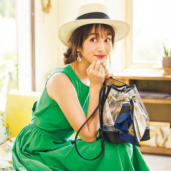 Năm 2012, phim Like Someone In Love do Rin đóng chính được đề cử giải Cành Cọ Vàng tại Liên hoan phim Cannes.