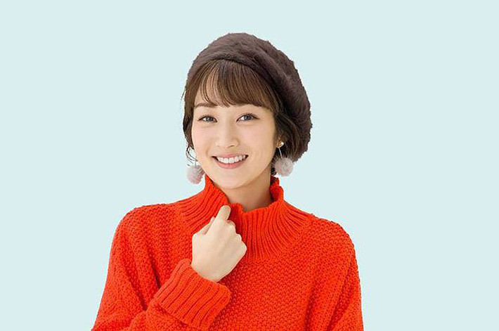 Trước khi dấn thân vào bộ môn nghệ thuật thứ 7, Rin từng là người mẫu nội y. Bà xã của Makino được ngưỡng mộ bởi gương mặt đẹp và thân hình có đường cong vàng chuẩn đến từng centimet.