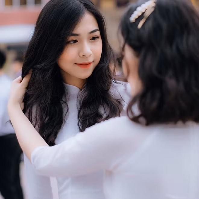 Em vợ Quế Ngọc Hải có tên Dương Phương Thảo. Hiện tại cô nàng là sinh viên năm nhất khoa Môi trường và Bảo hộ lao động, Đại học Tôn Đức Thắng, TP HCM.