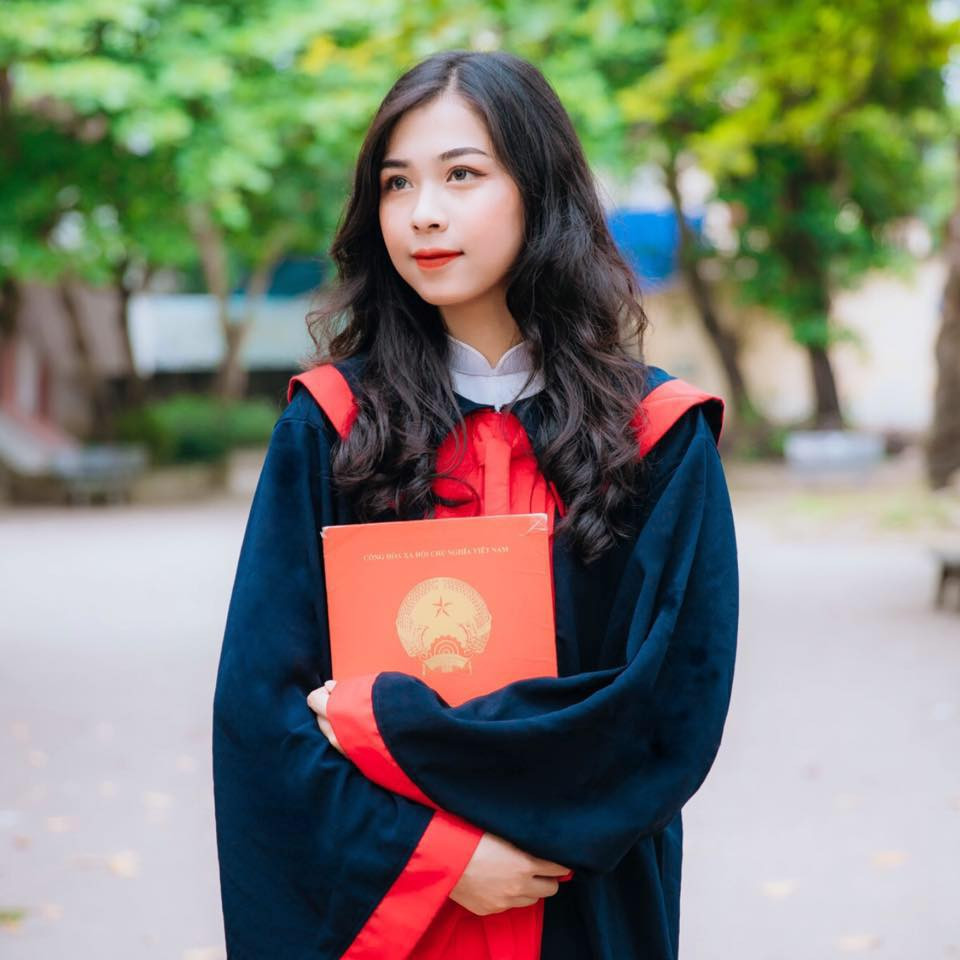 Khi được hỏi về người anh rể nổi tiếng, Phương Thảo chia sẻ rằng: "Không biết mình có ca ngợi quá không nhưng đúng anh Hải là hình mẫu lý tưởng để mình hướng tới sau này".