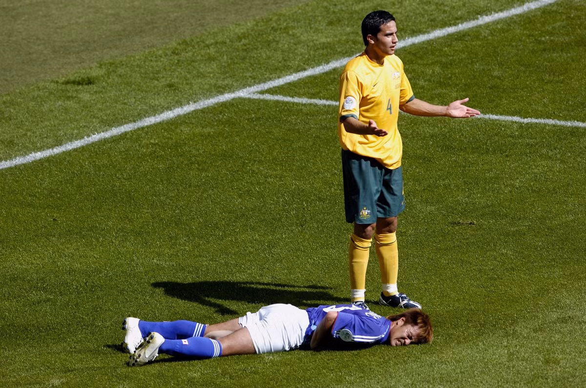 Lão tướng của ĐT Australia là Tim Cahill lọt vào danh sách những "kẻ" chơi bẩn nhất trong lịch sử World Cup với 5 thẻ phạt. Trong đó, tiền đạo này có tới 4 cái thẻ vàng và 1 thẻ đỏ trực tiếp.