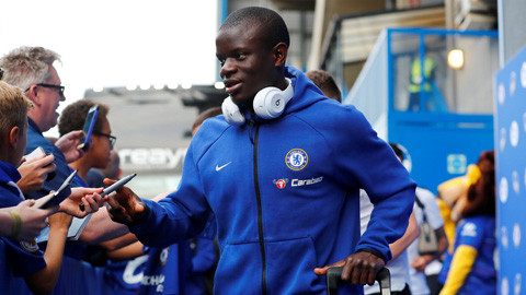 Chelsea vừa “bật đèn xanh” cho Real Madrid trong thương vụ Kante. Đội bóng thủ đô London đã đồng ý ưu tiên bán tuyển thủ Pháp cho Real Madrid vào mùa Hè 2020, trong trường hợp họ quyết định để anh ra đi.