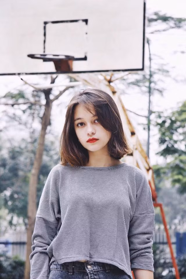 Không chỉ xinh đẹp, cô bạn 10X lai Ukraine này khá đa tài, từ nhỏ, bố mẹ đã hướng Diana luyện chơi đàn piano, bản thân nữ sinh 10X còn biết vẽ, chơi thể thao và đặc biệt là tham gia các lớp võ thuật như: Jujistsu (nhu thuật); Karate.