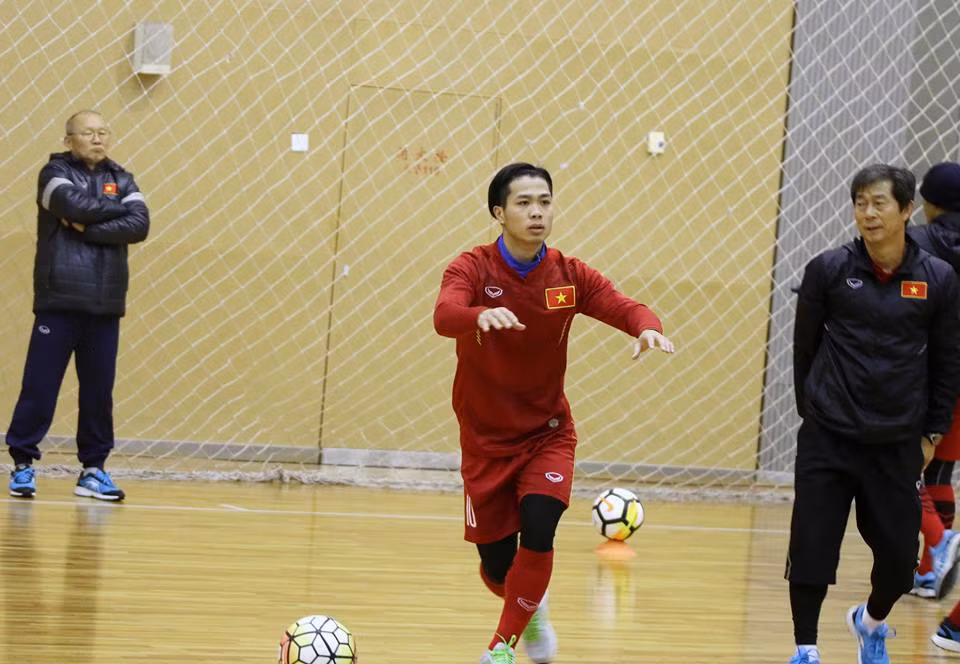 Liên đoàn bóng đá châu Á AFC hiện chưa có thông báo về việc hoãn trận đấu và họ đang chờ diễn biến thời tiết trong vài ngày tới để có hướng xử lý.