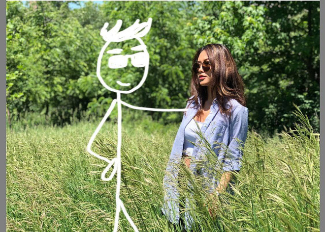 Câu chuyện của Mỹ Hằng bắt đầu sau khi đã sống 20 năm có lẻ trên cái cuộc đời này mà chưa từng có 1 mảnh tình vắt vai, trong khi đó các bé 10X hay thậm chí nhỏ hơn đã có người yêu lại còn suốt ngày đăng hình lên mạng xã hội.