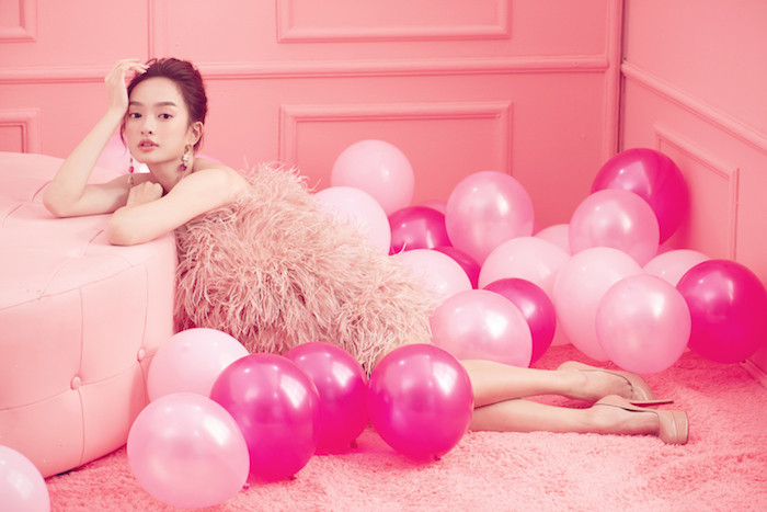 Chia sẻ về bộ ảnh chào tuổi 20 của mình, Kaity cho biết rằng: "Qua 3 năm dài dấn thân vào con đường diễn xuất chuyên nghiệp, em cảm thấy bản thân đã trưởng thành lên rất nhiều. Tuy nhiên, dù thế nào đi nữa, em vẫn sẽ sống đúng với tuổi thật và tận hưởng thời thanh xuân của mình thật đúng nghĩa".