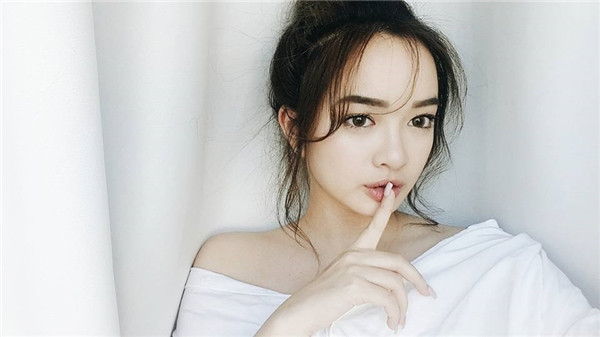 Vẻ ngoài xinh đẹp và tài năng diễn xuất đã giúp Kaity trở thành gương mặt được nhiều sản xuất phim "đặt gạch" mời vào vai nữ chính.