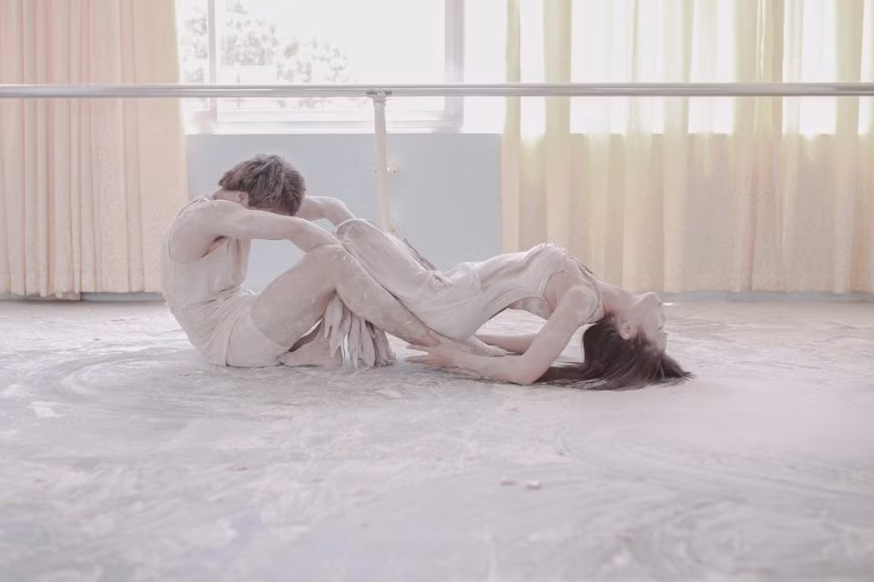 Bộ ảnh cưới Vũ điệu tình yêu là tâm huyết và cũng là đứa con tinh thần của cả Xuân Thảo và Đình Lộc.