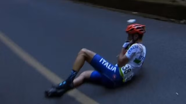 Tại Olympic 2016, nếu có môn nào có vẻ giống thể thao mạo hiểm nhất, chắc hẳn đó phải là đua xe đạp đường trường. Sau nỗ lực tách tốp bất thành, tay đua nổi tiếng người Italia, Vincenzo Nibali đã đâm phải Sergio Henao của Colombia.