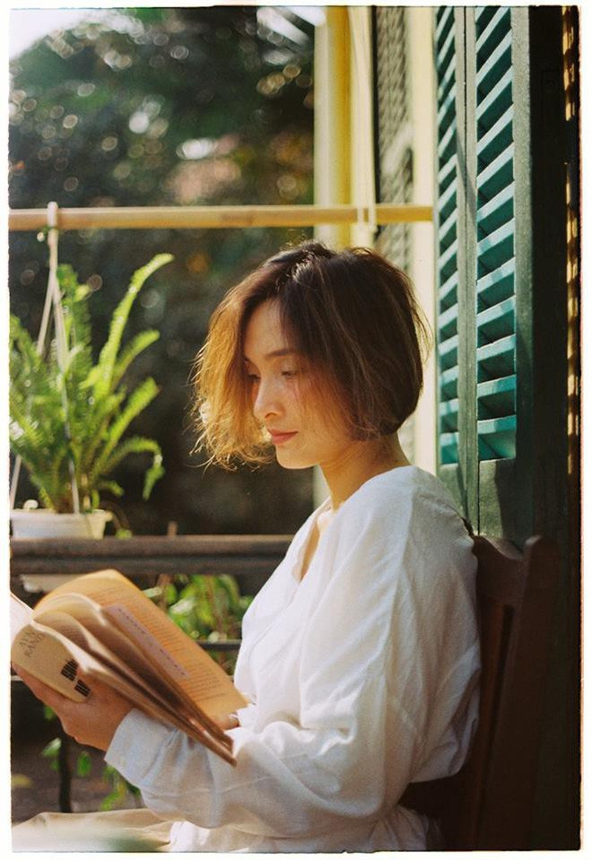 Tưởng rằng chỉ mình Minh Hạnh nhìn thấy nét đẹp của mẹ và bộ ảnh cũng chỉ thực hiện để cho vui nhưng không ngờ khi khoe với mọi người thì nó lại nhận được sự ngưỡng mộ từ cộng đồng mạng.