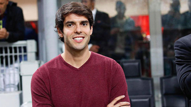 Theo truyền thông tại xứ sở mỳ ống, tiền vệ Kaka nhiều khả năng sẽ rút lại tuyến giải nghệ để ra sân thi đấu một lần nữa trong màu áo của S.S. Monza 1912 tại Serie C.