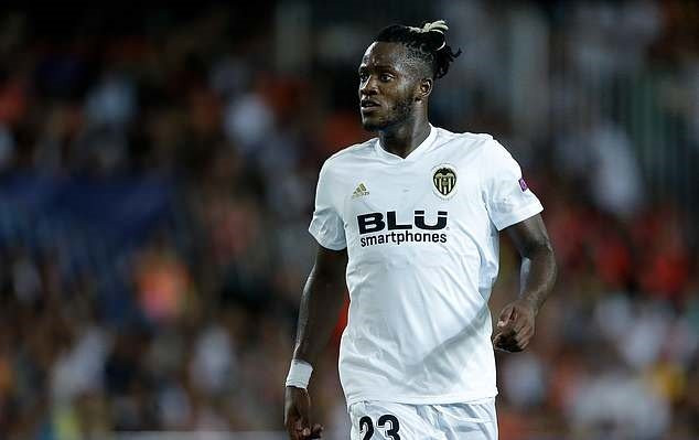 Chuyển nhượng bóng đá từ The Times, Batshuayi khẳng định anh vẫn mong muốn quay lại khẳng định mình tại Chelsea trong tương lai.