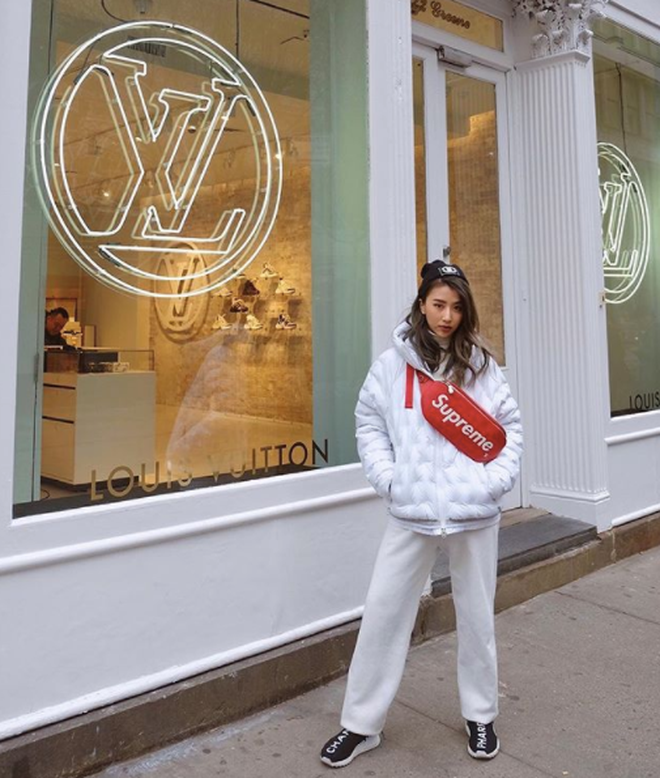 Cứ tưởng đi Mỹ là xong rồi, ai dè hot girl Quỳnh Anh Shyn lại tiếp tục từ Mỹ bay về Hàn Quốc và tạo ra vô vàn những bức ảnh đẹp khác.