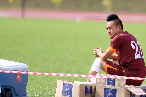 Huy Toan chan thuong U23 Viet Nam mat doi canh thien than