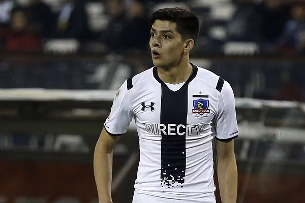 Ong lon chau Au them khat cau thu Nam My