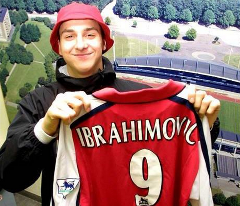 Trước khi cập bến Ajax, Zlatan Ibrahimovic từng đến thử việc tại Arsenal, thế nhưng những mâu thuẫn của anh với HLV Wenger đã khiến anh không thể trụ lại mảnh đất London màu mỡ.