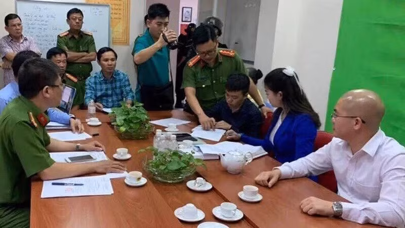 Hang xom noi ve “ong trum” Alibaba: Quen qua khu co cuc, mo mieng la noi tien ty