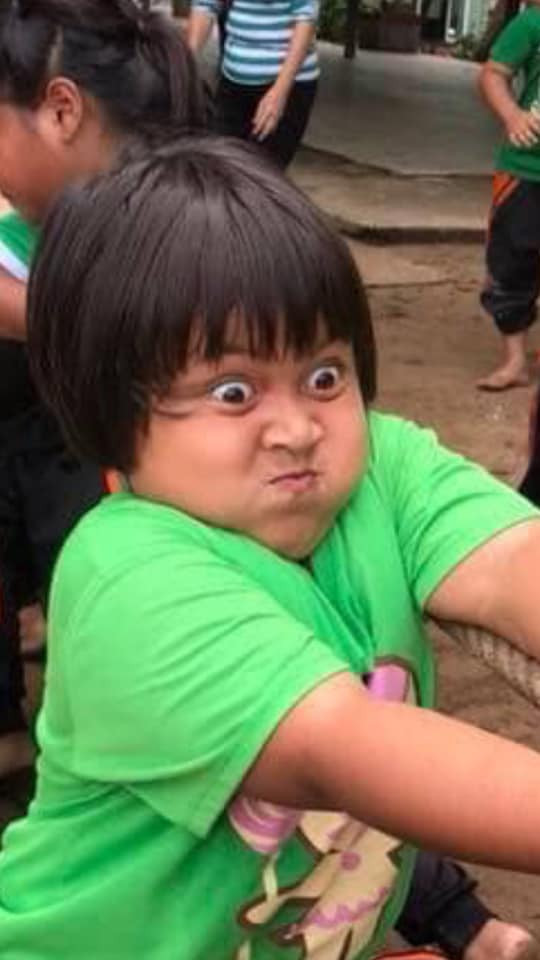 Qua những bức ảnh có thể thấy dù ai cũng tập trung kéo co hết mình thế nhưng chỉ có Poltree là trông "quyết sống còn" hơn cả.