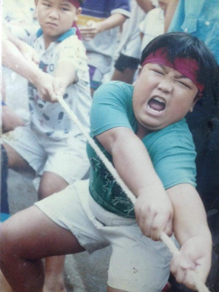 Dưới bài đăng những hình ảnh của Poltree, nhiều dân mạng Việt cũng được dịp khoe những biểu cảm của mình khi thi kéo co ở trường.