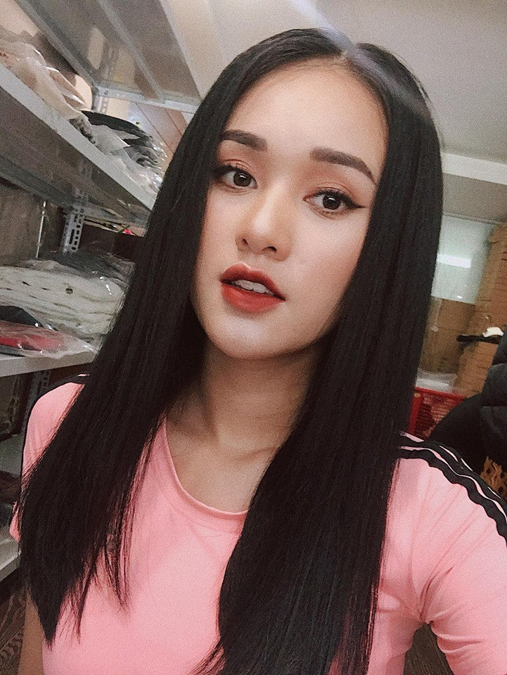 Lý do nổi tiếng của Thu Hà có phần đặc biệt hơn 2 cô gái kể trên, nguyên nhân là bởi Thu Hà được chú ý do nhan sắc của cô bạn có rất nhiều nét giống với nữ diễn viên Trần Kiều Ân.