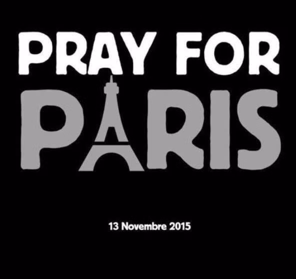 Cầu nguyện cho Paris.