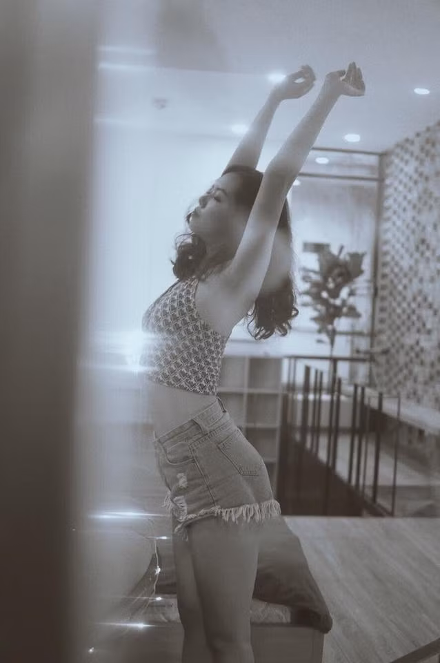 Chính vì yêu cầu của công việc cần sự vận động cũng như vóc dáng nên Lâm Phương đã rất vất vả trong công cuộc giữ gìn sắc vóc.