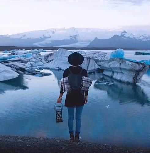 Từ đó, cô tiến thẳng đến London trước khi đến vùng nhiệt đới tại Punta Cana và Bahamas.