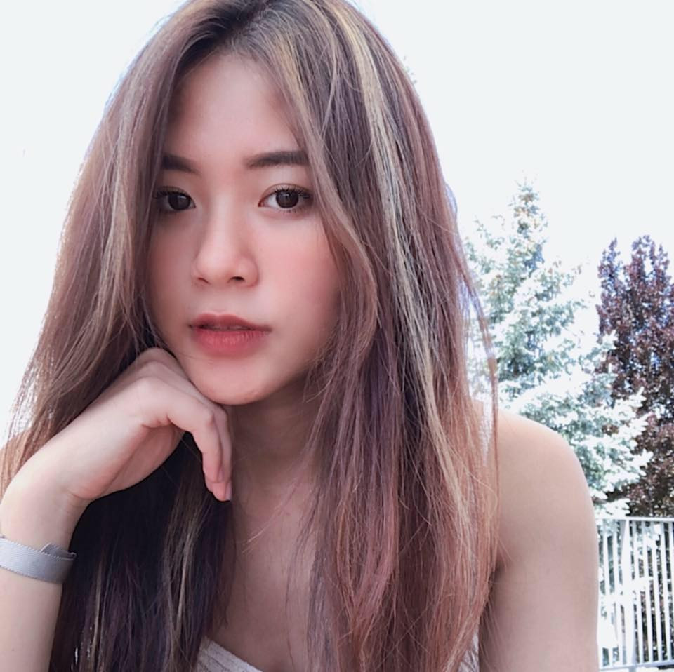 Được biết Trần Mỹ Hằng là cô gái đến từ Quảng Ngãi và hiện đang học tập và định cư tại Toronto (Canada).