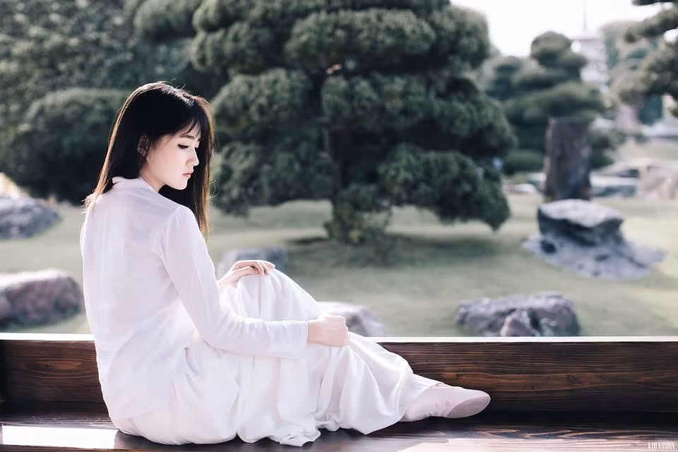 Sau khi đăng tải bộ ảnh xinh đẹp như tiên nữ của mình, Kiều Trinh nhận được rất nhiều lời khen của cư dân mạng.