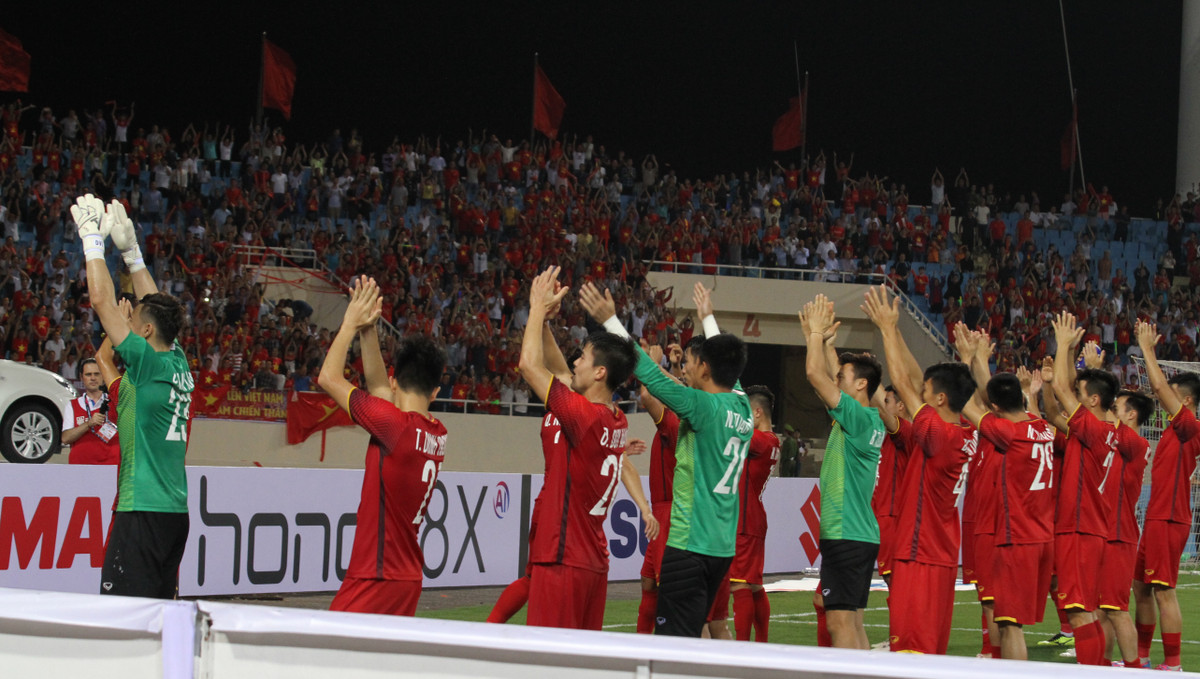 Thang Malaysia tai AFF Cup 2018, DT Viet Nam nhan mua tien thuong-Hinh-2