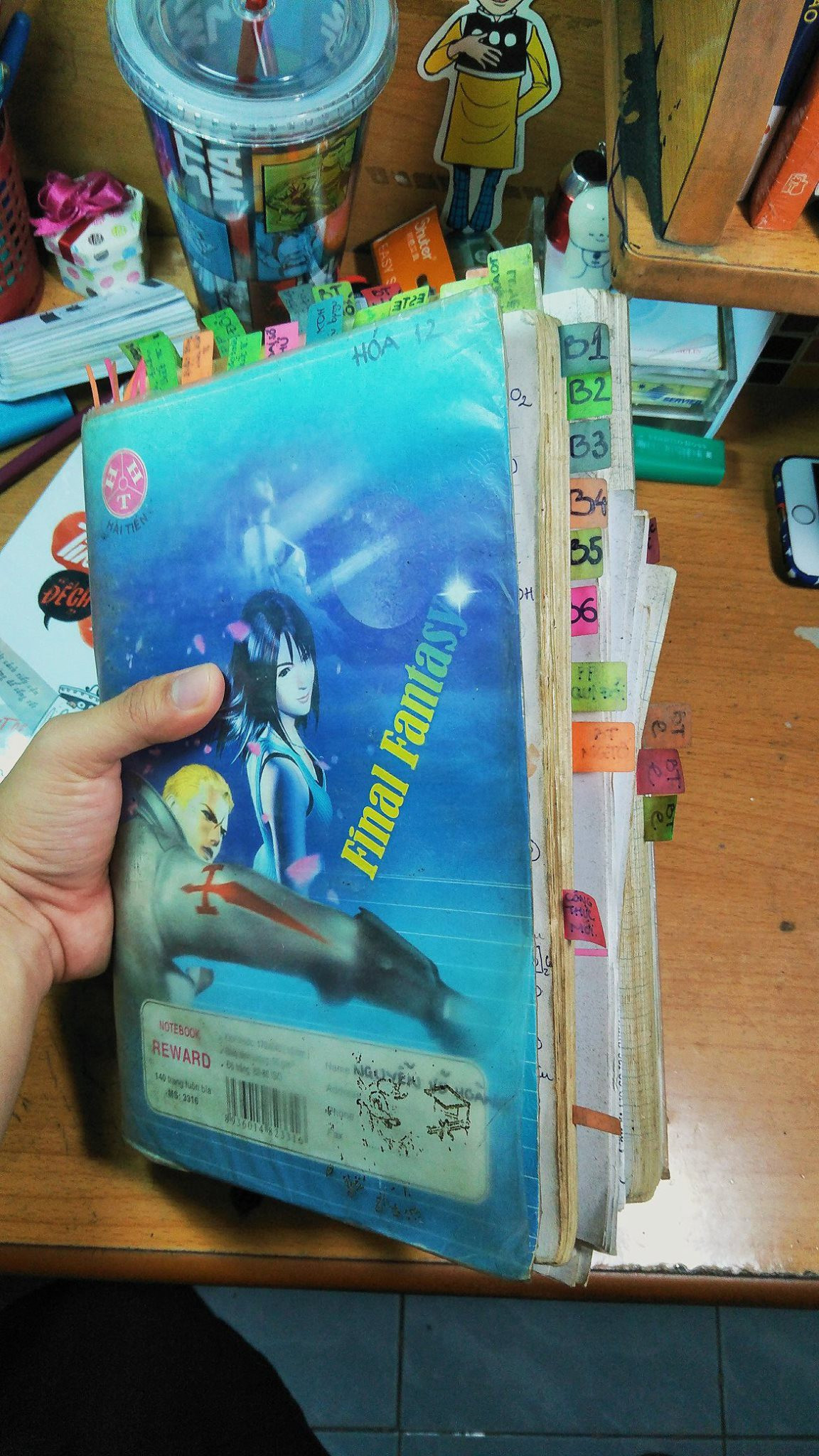 Những ngày vừa qua, câu chuyện về kỳ thi THPT trở thành chủ đề nóng được nhiều người bàn tán. Từ cách ra đề cho đến những sai sót trong đề đều được dân mạng để ý tới và bày tỏ quan điểm của mình. Theo Helino