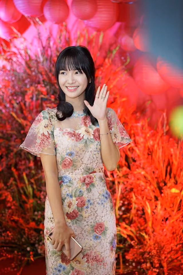 Chưa kể việc giật giấy kết quả từ phía cầu thủ Bảo Quân nhưng không đọc rồi trả lại chỗ cũ của Jang Mi ngay trên sóng truyền hình khiến cho nhiều khán giả tức mắt.