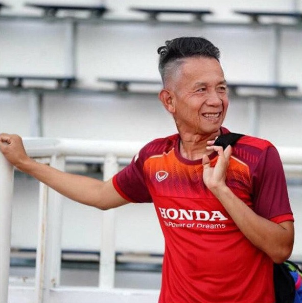 Dù bán mỹ phẩm nhưng dường như khi về già Duy Pinky cũng lão hóa trông thấy.