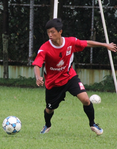 Trần Phước Thọ sinh ngày 5/3/1993, anh là cầu thủ trưởng thành từ lò đào tạo bóng đá Long An và được kỳ vọng sẽ trở thành nhân tố nòng cốt cho đội bóng của bầu Thắng trong tương lai.