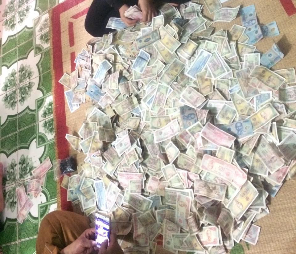 Thử hỏi với số tiền lẽ như này, liệu các đấng mày râu có đủ tiền để rước nàng về dinh không?