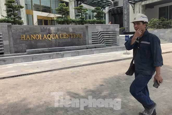 Dự án Aqua CenTral có quy mô gồm 2 tòa tháp đôi cao 21 tầng và 3 tầng hầm với tổng mức đầu tư 2.594 tỷ đồng.