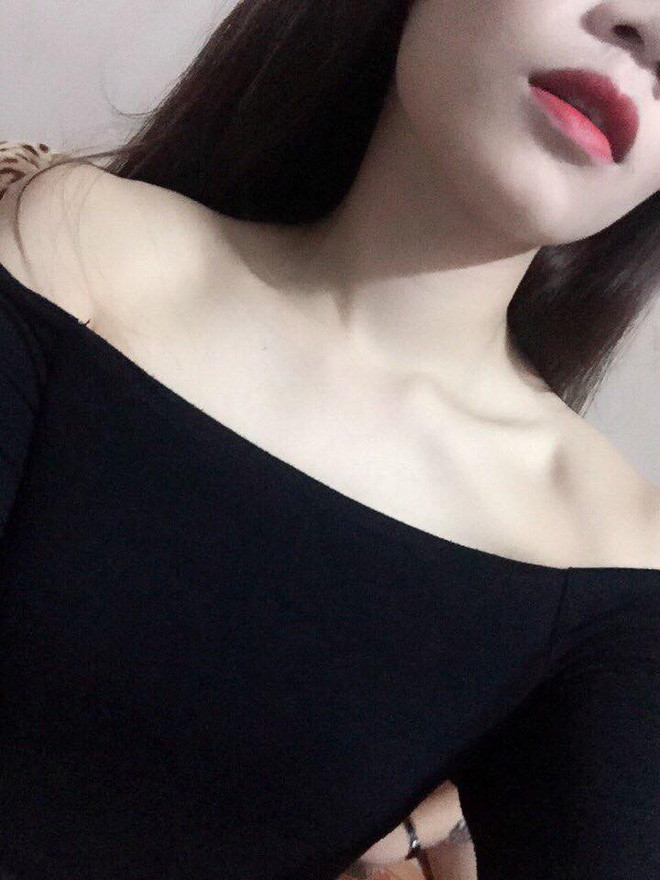 Bên cạnh đó, ria mép theo quan niệm dân gian là những người có tướng lấn át chồng và không tốt cho phụ nữ trong cuộc sống gia đình.