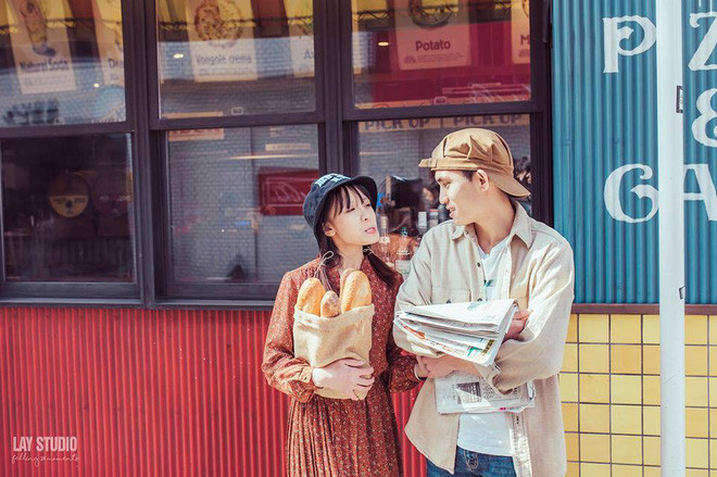 Theo nhận xét của nhiều dân mạng ấn tượng đầu tiên khi xem qua bộ ảnh này đó là màu sắc và bố cục đều rất hài hòa. Tông màu rực rỡ nhưng ấm áp của bộ ảnh khiến người xem nghĩ ngay đến những thước phim thanh xuân vẫn thường thấy trên màn ảnh rộng.