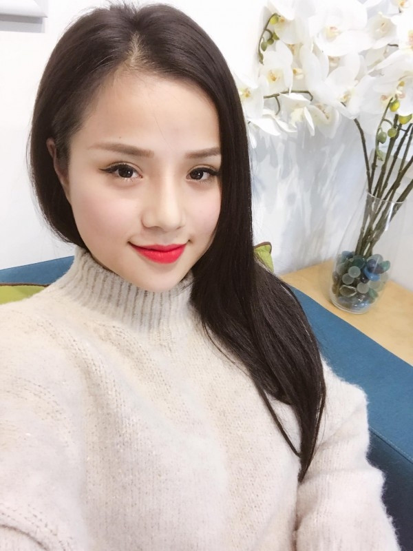 Chuyện tình của Thương Võ và Lâm Tây bắt đầu từ năm 2017. Thuở còn mặn nồng, cặp đôi không quá ồn ào trên mạng xã hội, chỉ thỉnh thoản đăng bức ảnh hoặc đoạn clip ngắn thể hiện tình yêu ngọt ngào, lãng mạn.