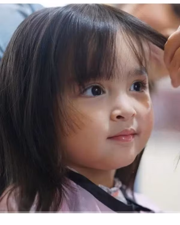 Đặc biệt, Letizia rất hay cười và những bức ảnh chụp lại nụ cười của cô bé luôn được cư dân mạng săn lùng liên tục.