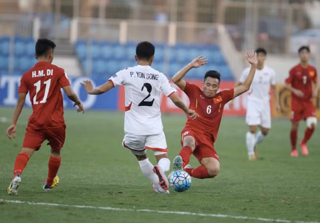 Tâm lý thoải mái cùng chiến thuật hợp lý, thầy trò HLV Hoàng Anh Tuấn đã đánh bại U19 CHDCND Triều Tiên với tỷ số 2-1, mở ra cơ hội giành tấm vé đi tiếp vào vòng tứ kết.