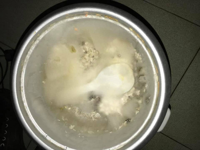 Lúc này, dù mệt và lười đến thế nào bạn vẫn phải lê thân đi dọn dẹp.