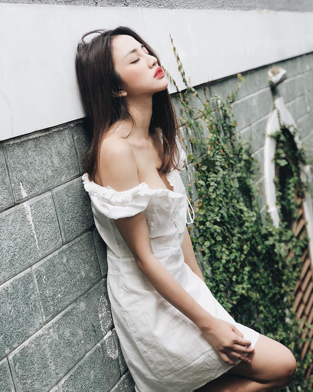 Đứng trước những bàn tán của dư luận, Thiên Nga vẫn im lặng.