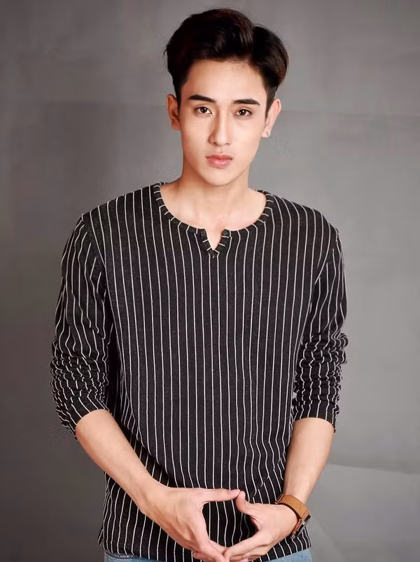 Nhiều người nghĩ rằng, anh chàng này là một người mẫu ảnh hay một diễn viên mang vẻ đẹp nam thần đến từ Hàn Quốc sau khi ngắm nhìn những bức ảnh của Khương Duy.