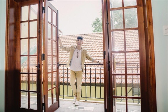 Biet thu 21 ty dong o Hue cua nam ca si thich gia gai nhat Vbiz-Hinh-14