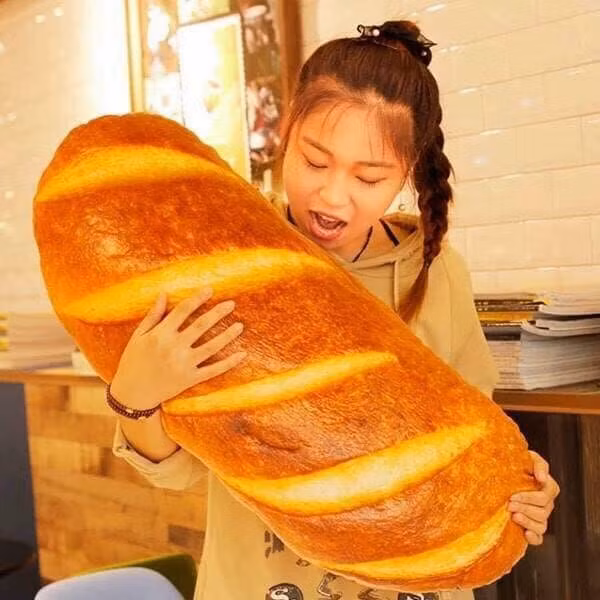 Chỉ là một chiếc gối ôm nhưng đủ biết rằng chủ nhân của chúng "phàm ăn" tới cỡ nào.