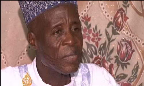 Cu ong co 130 vo, 203 con qua doi o tuoi 93